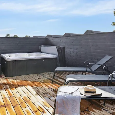 Luxury With Pool - By Traum Σπίτι διακοπών