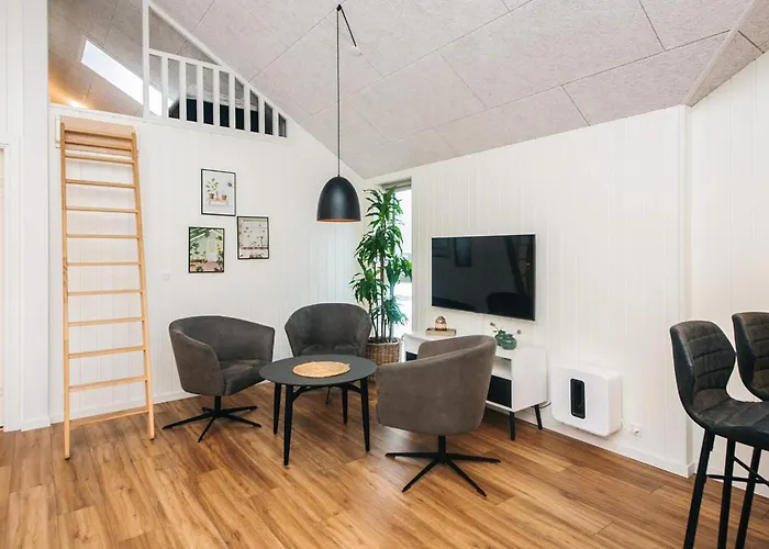 Luxury With Pool - By Traum Nyaraló *